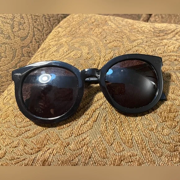 Karen Karen Walker Super Duper Strength Shiny Black Prescription